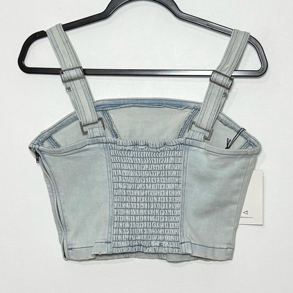 Hidden Jeans NWT Abbey Light Blue Denim Crop Top - Picture 3 of 6